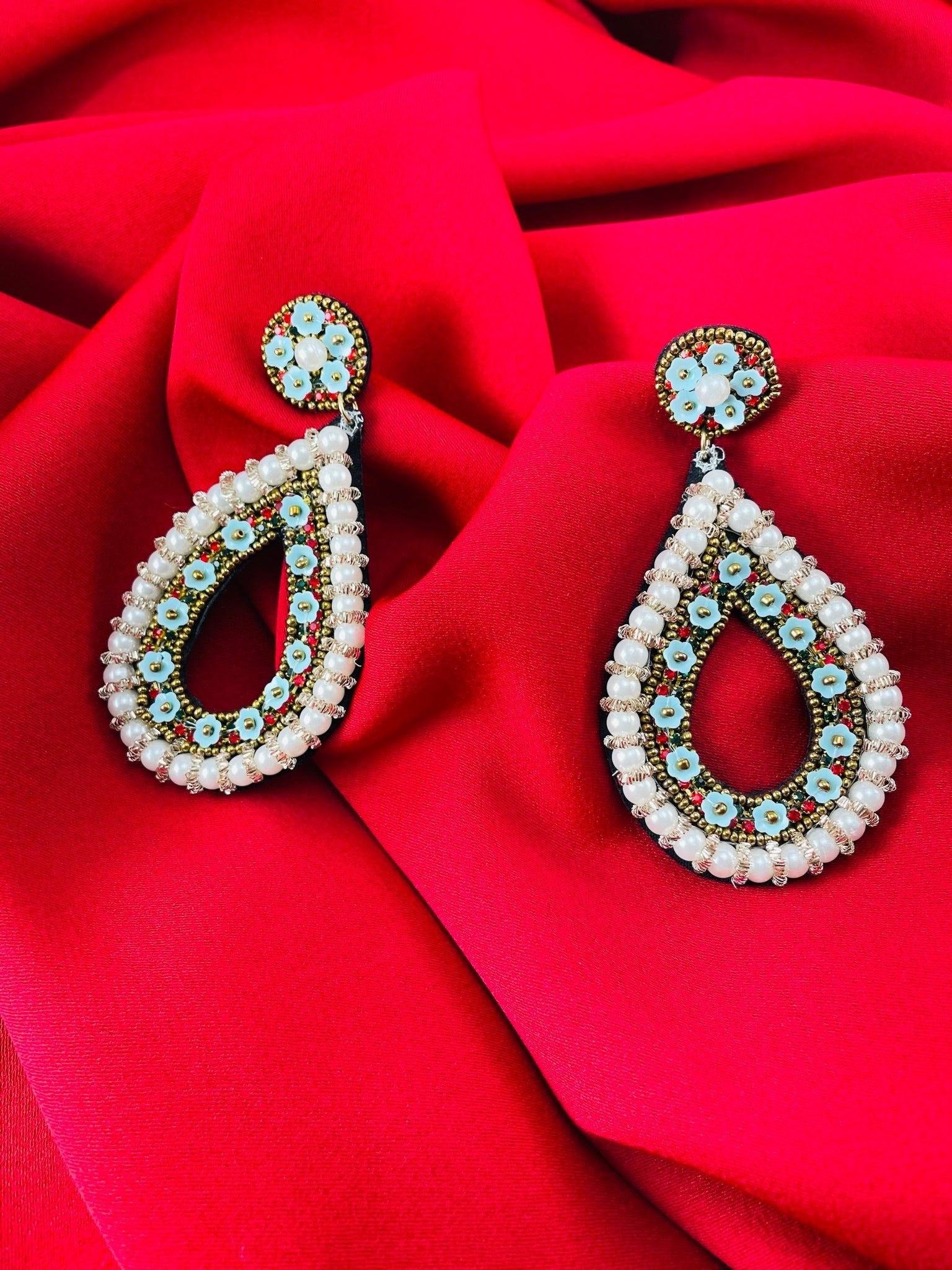 Victoria Teardrop Earring