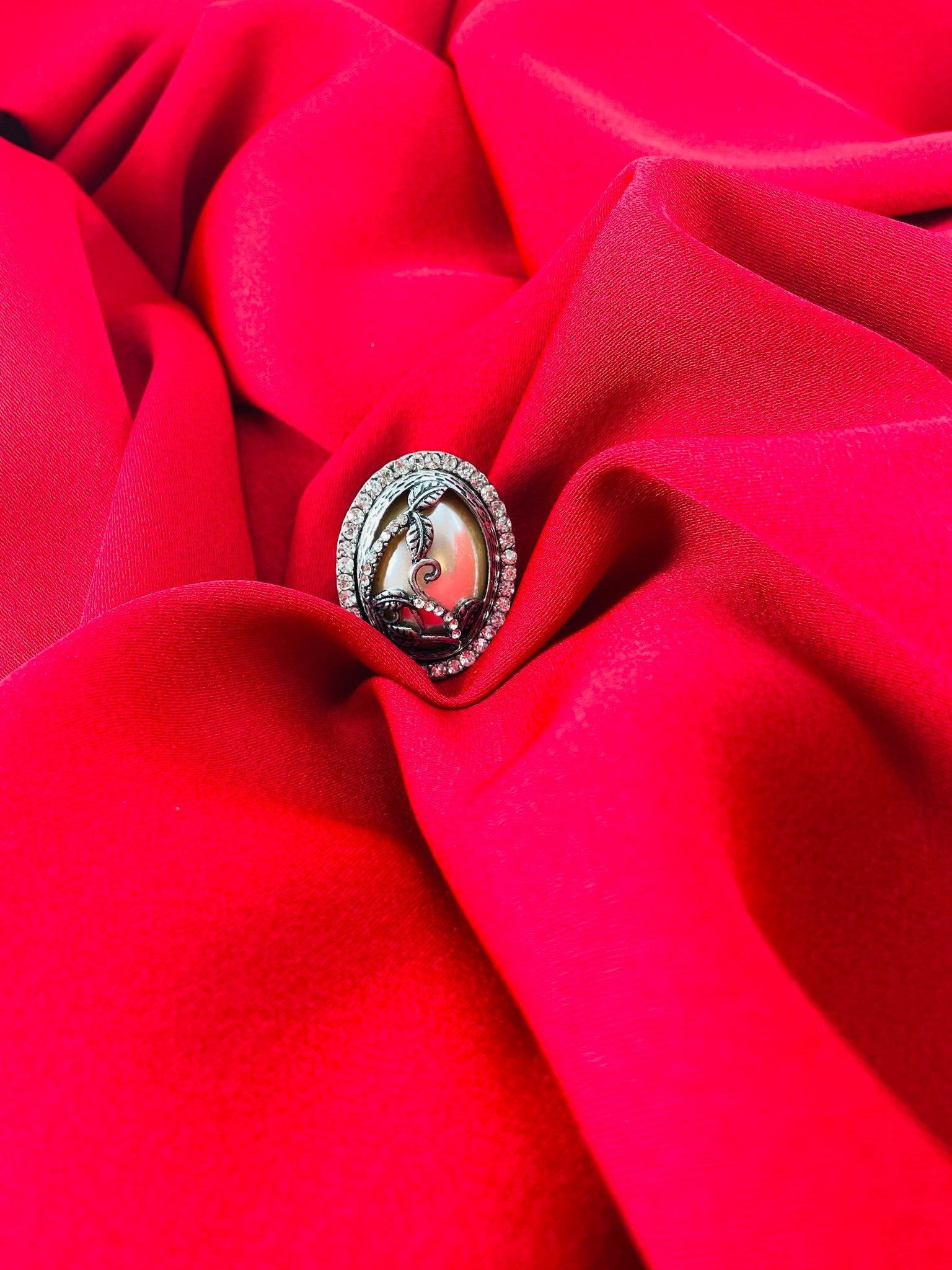 Lydia Oval Cocktail Ring